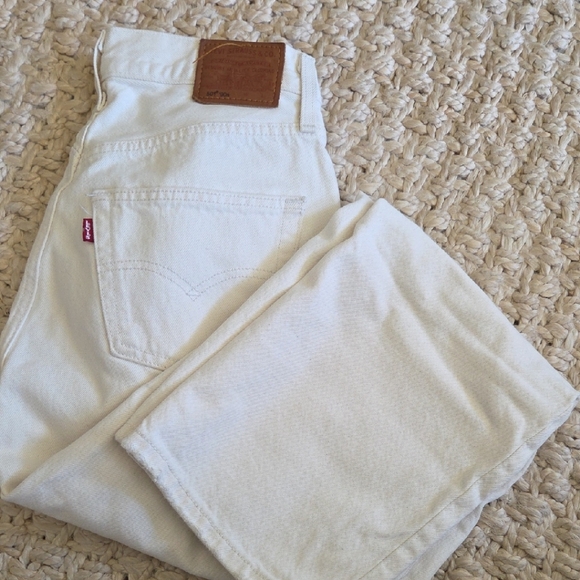Levi's Denim - Levi's Cream/White High-Rise Straight Jeans